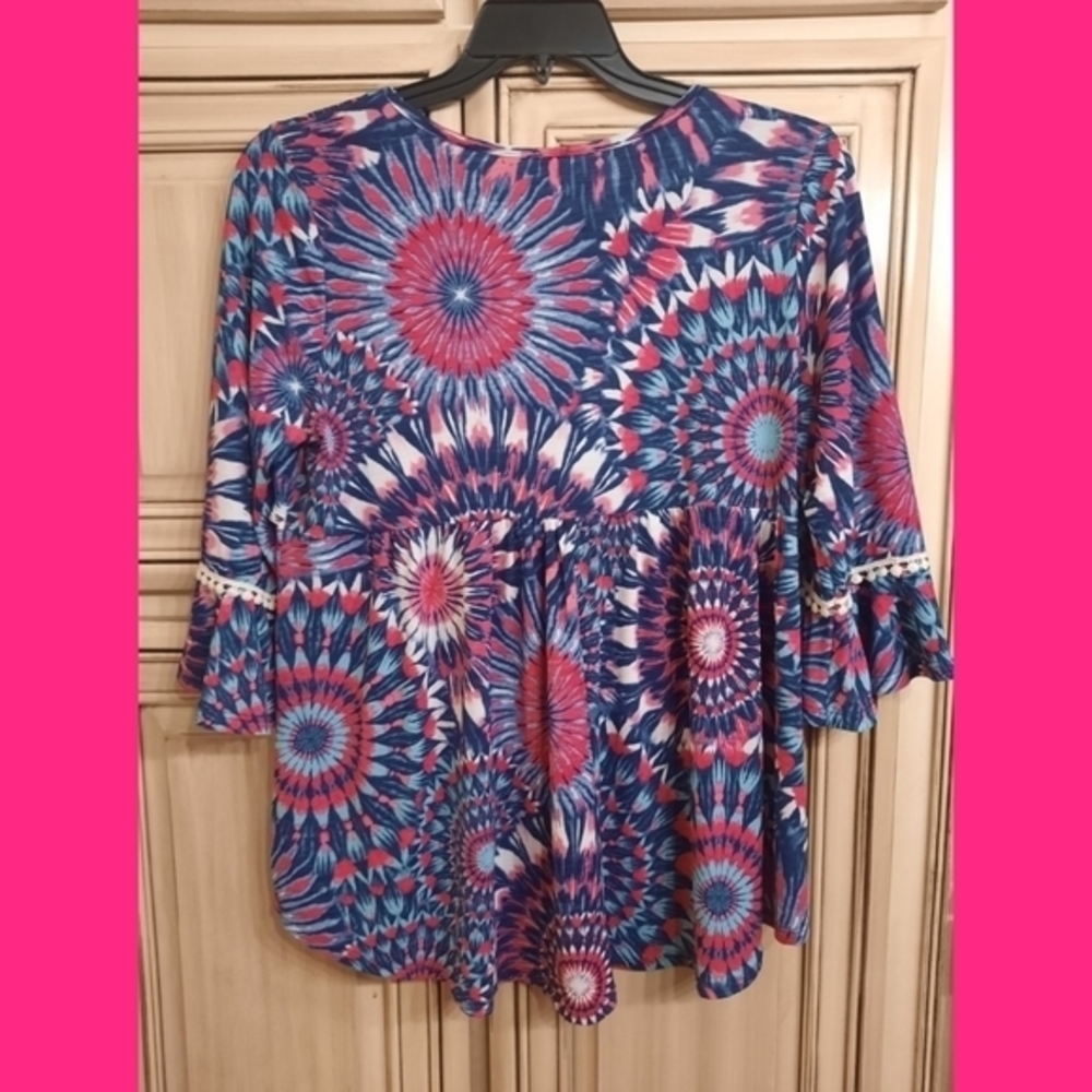 2‎ B Together Blouse! Large - Picture 2 of 3